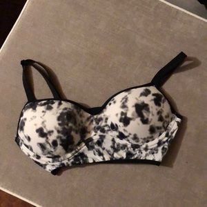 Victoria’s Secret size small sports bra